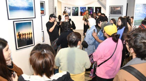 «ҚЫР БАЛАСЫ ҚОЛ СОЗАДЫ АСПАНҒА» КӨРМЕСІНІҢ АШЫЛУЫ ӨТТІ